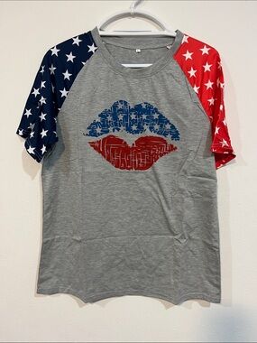 Patriotic Star Raglan Tee - Grey with Red & Navy Lips size L
